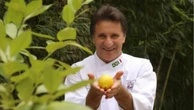 Pai, avô e chef renomado: há 48 anos Aldo Teixeira é sucesso