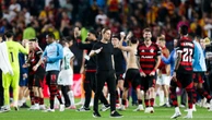 Aniversariante, Filipe Luís reencontra torcida do Flamengo após segunda eliminação como técnico