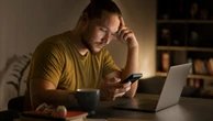 Ficar muito tempo no celular pode atrapalhar quem quer ter filhos, apontam especialistas