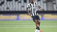 Bastos volta a sentir dores no joelho e é cortado do Mundial; campeão da NFL recebe o Botafogo