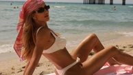 Ana Paula Siebert posa de biquíni branco durante viagem a Miami