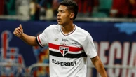 Ryan Francisco passa por cirurgia no joelho esquerdo e só volta ao São Paulo em 2026