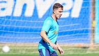Grêmio oficializa o retorno por empréstimo do volante Arthur até junho de 2026