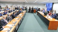 Sessão com Haddad termina em confusão após troca de acusações com Nikolas Ferreira e Carlos Jordy