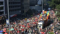 Parada do Orgulho LGBT+ de São Paulo homenageia idosos da comunidade; veja atrações e mudanças no trânsito