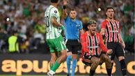 São Paulo supera dois pênaltis, segura Atlético Nacional e vai decidir vaga na Libertadores em casa