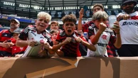 Flamengo leva mais de 54 mil torcedores ao estádio e bate recorde de público em jogos de brasileiros no Mundial da FIFA