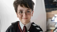 HBO divulga foto oficial de ator que interpretará ‘Harry Potter’ na série da franquia