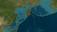 Vulcão entra em erupção após 450 anos em região afetada por terremoto na Rússia