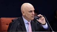 Por que o presidente às vésperas de terminar mandato convocaria Forças Armadas?, indaga Moraes