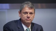 Em evento com empresários, Tarcísio diz que eleição de Lula ainda não está ganha
