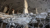 ‘Medo de dormir’: moradores de Gaza relatam novos bombardeios israelenses