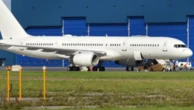 Avião sem identificação da Força Aérea dos EUA chega em missão desconhecida ao Brasil