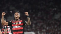 Flamengo deslancha no segundo tempo, vence Sport e dorme na liderança do Brasileirão