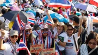 Quase 200 mil pessoas retornam para casa na fronteira entre Tailândia e Camboja