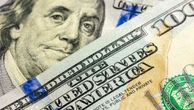 Dólar recua na contramão do exterior e fecha sexta a R$ 5,48; Ibovespa cai abaixo de 137 mil