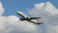 Shutdown nos EUA já afeta 13 mil voos com falta de controladores de tráfego