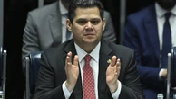Governo tem legitimidade para tomar decisão, diz Alcolumbre sobre IOF