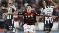 Pedro brilha em noite dos 300 jogos e Flamengo vence o Botafogo por 3 a 0 no Nilton Santos