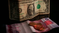 Dólar emenda 5º pregão de queda e fecha a R$ 5,29 na véspera da Super Quarta; Ibovespa supera os 144 mil pela 1ª vez