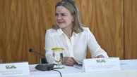 Gleisi Hoffmann elogia decisão do STF sobre big techs e diz que internet ‘não pode ser terra sem lei’