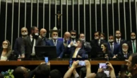 Base governista quer acionar Conselho de Ética contra deputados que ocuparam mesas da Câmara e obstruíram sessão