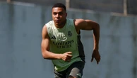 Mbappé treina com o Real Madrid após hospitalização e não tem data para estrear no Mundial de Clubes