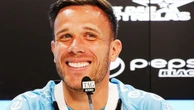 Arthur é apresentado e diz que volta melhor ao Grêmio e pronto para ‘reerguer o clube’