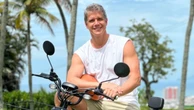 Márcio Garcia exibe corpo em forma aos 55 anos e encanta seguidoras: ‘Continua lindo’