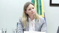 Câmara discute projeto que criminaliza uso de celular na cabine de votação
