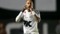 Neymar justifica bate-boca com santista: ‘Jamais vou discutir por ser cobrado; fui ofendido’