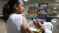 Prefeitura de São Paulo inicia campanha de vacinação em CEUs neste sábado