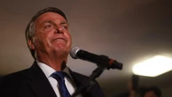 Bolsonaro usa R$ 17,2 milhões doados por apoiadores para bancar estadia de Eduardo nos EUA