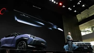 経営再建に揺れる中での長期ビジョン発表､新型｢エクストレイル/ジュークEV/スカイライン｣に加え｢GT-R｣復活も明言 | ビジネス | 東洋経済オンライン