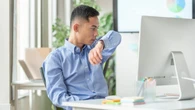 ｢あの人の臭いが耐えられないので注意して…｣　若手の"痛烈な意見"に上司はどう対応するべき？　スメハラ対策の正解とは | ライフ | 東洋経済オンライン