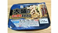 ｢ラーメンなのに罪悪感ない｣と話題…タンパク質が20グラム摂取できる｢セブンの大盛りまぜそば｣プロが食べた感想  | ライフ | 東洋経済オンライン