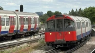 日本よりも過酷なイギリスの鉄道｢酷暑事情｣　まだ｢冷房なし｣の地下鉄は灼熱地獄､線路ゆがみダイヤ混乱 | ビジネス | 東洋経済オンライン