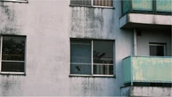 築40年以上の築古マンション｢"住人のいる廃墟"となるか､所有権を売るか…｣ 建て替えできるマンションの《3つの条件》 | ライフ | 東洋経済オンライン