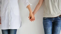 男性として生きることに限界…元妻と中学生のわが子に伝えた｢新たな結婚｣　婚活する性的マイノリティのリアル | ライフ | 東洋経済オンライン