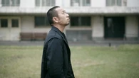 千鳥･大悟が｢綾瀬はるかと夫婦役｣でW主演　｢わしで大丈夫なんですか？｣と思った大悟が明かす"撮影現場で意識したこと" | ライフ | 東洋経済オンライン