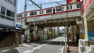 ｢町工場や個人商店が今も残る｣｢対岸には高層ビルが並ぶ｣…品川駅まで15分なのに再開発されない｢川沿いの街｣の歴史 | ライフ | 東洋経済オンライン