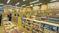 三省堂書店､神保町本店の復活開業日に800人が行列…｢書店の未来｣を追い求めた渾身のリニューアルが注目を集める理由 | ビジネス | 東洋経済オンライン
