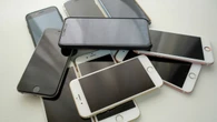 ｢世論誘導なんて簡単にできちゃう｣…"スマホ農場"が機械的に産み出すバズにお金を払っているのはいったい誰なのか | ライフ | 東洋経済オンライン