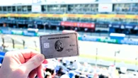 100万円超のF1チケットが数日で完売！ アメックスが富裕層を熱狂させる｢プレミアムな特別体験｣の全貌 | ライフ | 東洋経済オンライン