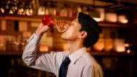 ｢飲みづらい｣グラス開発､飲み放題ではなくチケット制——《ヤッホーが仕掛ける"適正飲酒"》ビールメーカーがなぜ？ | ライフ | 東洋経済オンライン