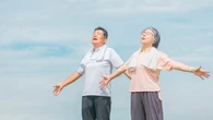 認知症リスクを18％低下させる！｢ラジオ体操｣の正しい方法　3分で"400以上の筋肉"を動かし､体内年齢を若く保とう | ライフ | 東洋経済オンライン