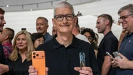 アップルCEOを退くティム･クックは商売の天才だった…スティーブ･ジョブズの革新を莫大な利益に転換 | 政治・経済・投資 | 東洋経済オンライン