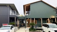 ｢終の住処を求めて｣高齢者が全国から集まる ｢家賃半額の若者が同居する｣アパートのからくり | ビジネス | 東洋経済オンライン