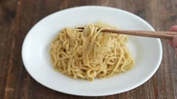 あの｢マルタイ棒ラーメン｣が本格広東料理に大化け！ 絶品｢オイスターソースあえ麺｣味の決め手は"まさかの食材"だった | ライフ | 東洋経済オンライン
