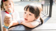 本気で｢子どもに食べさせたくない｣2大NG"アイス"身近な人気商品も⋯｢食の安全｣の専門家がやさしく解説〈再配信〉 | ライフ | 東洋経済オンライン